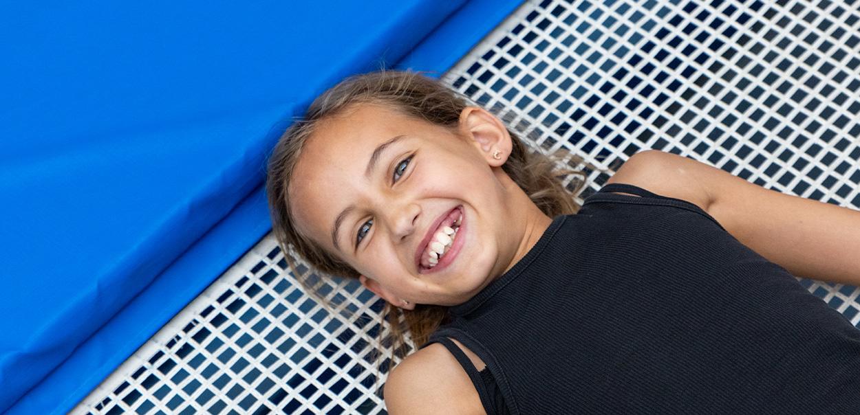 Glad og smilende barn